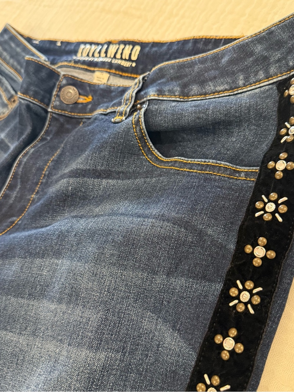 Idyllwind Jewel Mid Rise Skinny Embellished Rhinestone Jeans Size 14 / 30